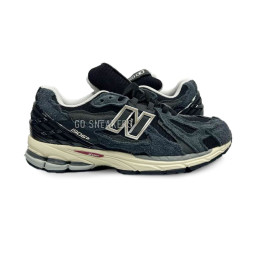 New Balance 1906 Man Suede Black