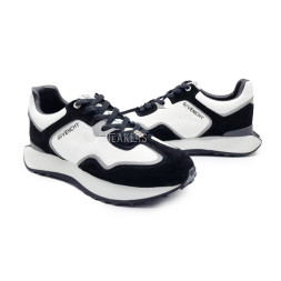 Givenchy GIV Runner Black/White