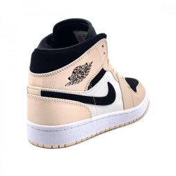 Nike Air Jordan 1 Retro High Beige