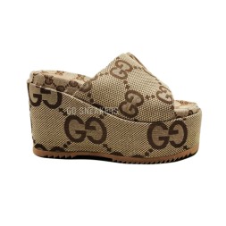Gucci Platform Flip-flops Light Brown